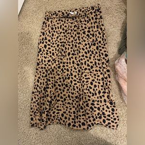 Gap women’s cheetah midi shirt